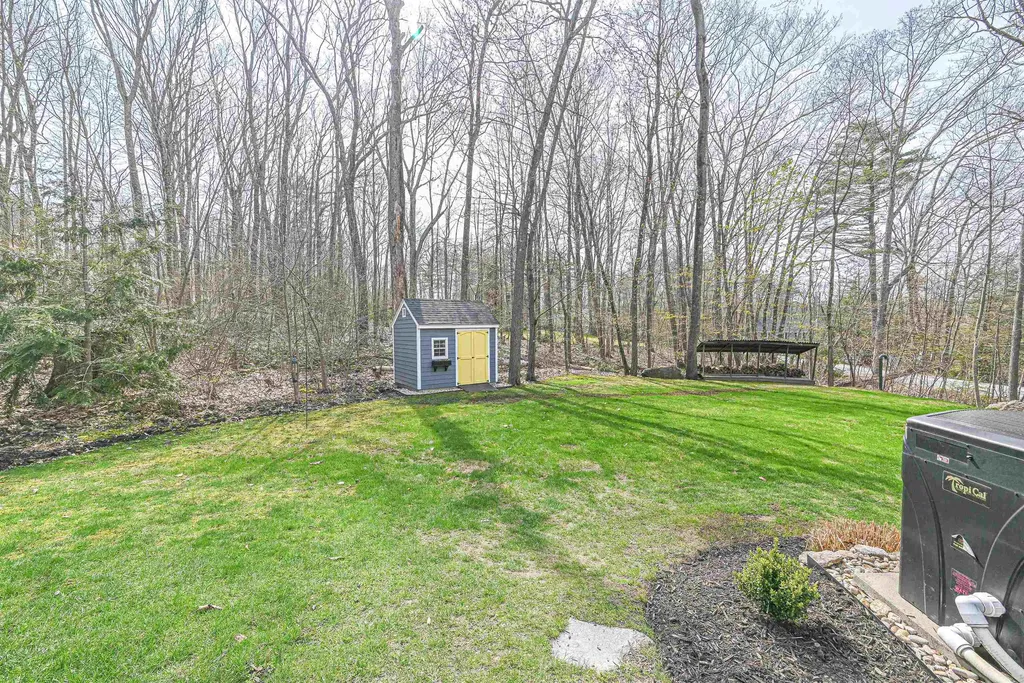 7 Wildwood Drive Bedford NH 03110
