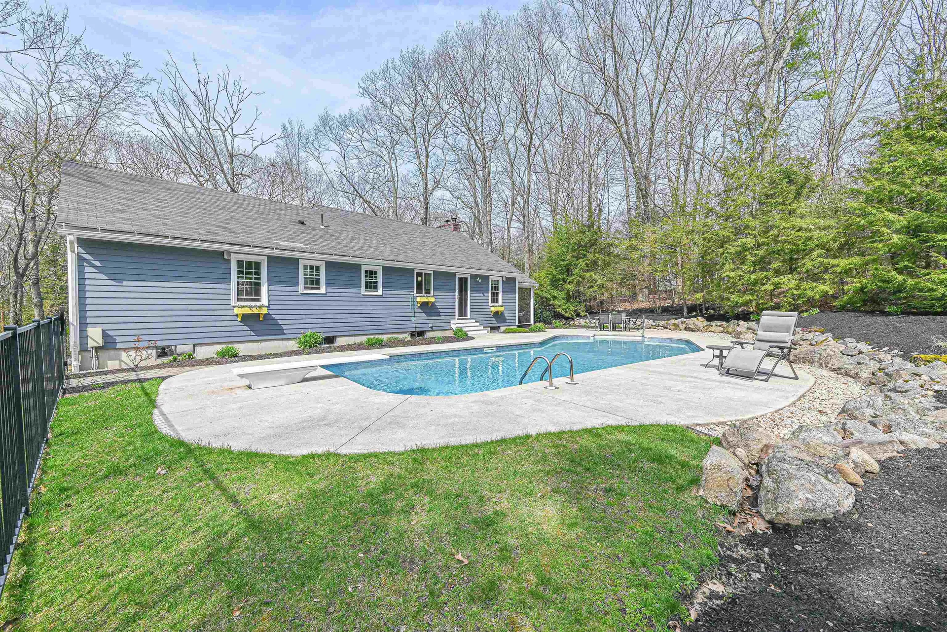 7 Wildwood Drive Bedford NH 03110