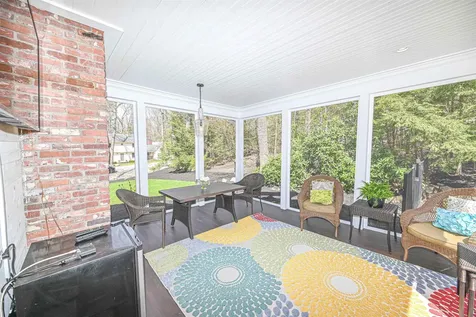 7 Wildwood Drive Bedford NH 03110