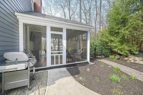 7 Wildwood Drive Bedford NH 03110