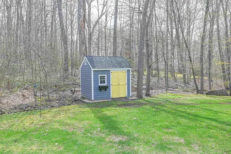 7 Wildwood Drive Bedford NH 03110