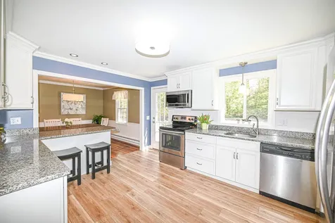 7 Wildwood Drive Bedford NH 03110
