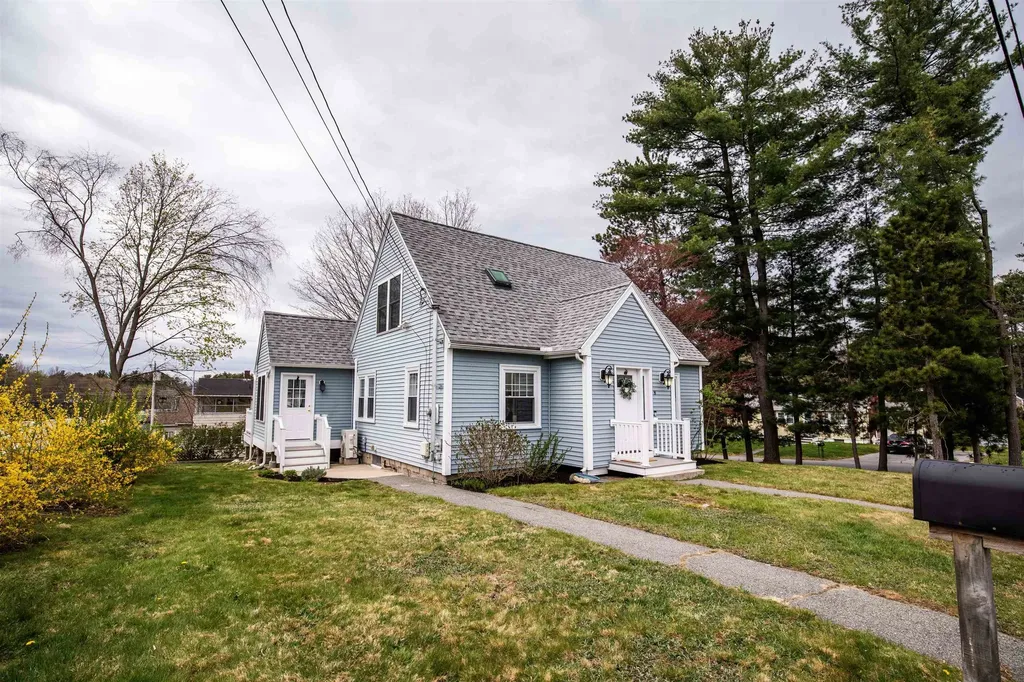 8 Benning Street Salem NH 03079