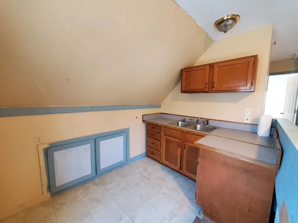 11 Mill Street Enfield NH 03748