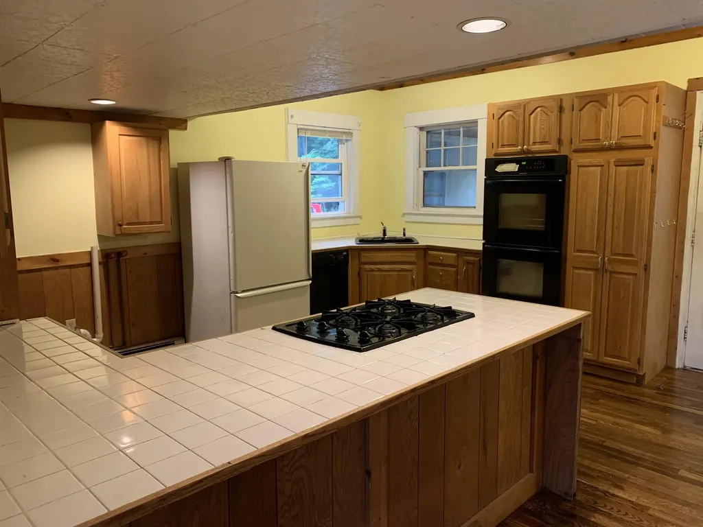 11 Mill Street Enfield NH 03748