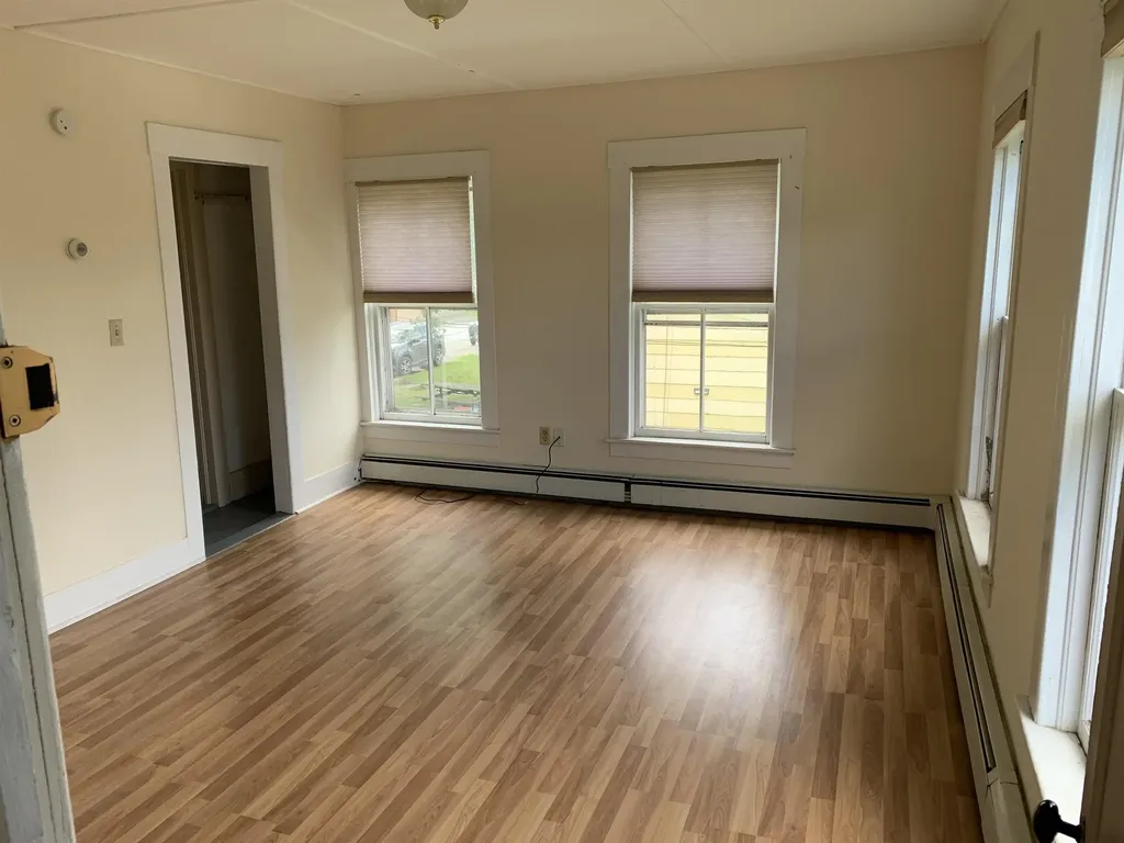 11 Mill Street Enfield NH 03748