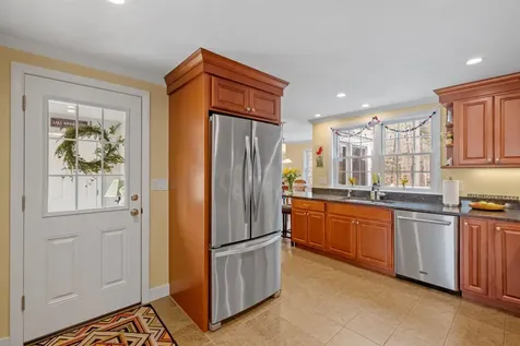 239 Holman Street Laconia NH 03246