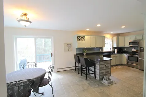 20 Sergeant Way Barrington NH 03825