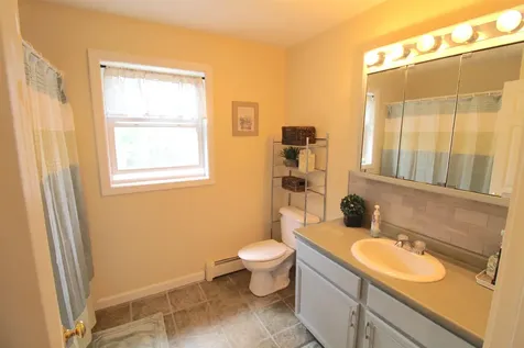 20 Sergeant Way Barrington NH 03825