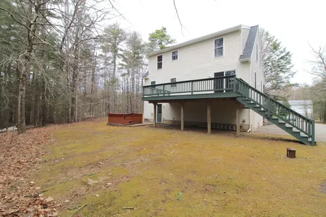 20 Sergeant Way Barrington NH 03825