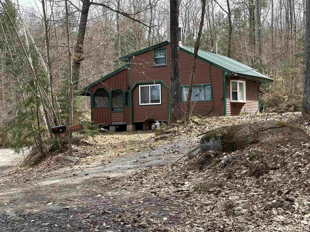 382 Ray Road Henniker NH 03242