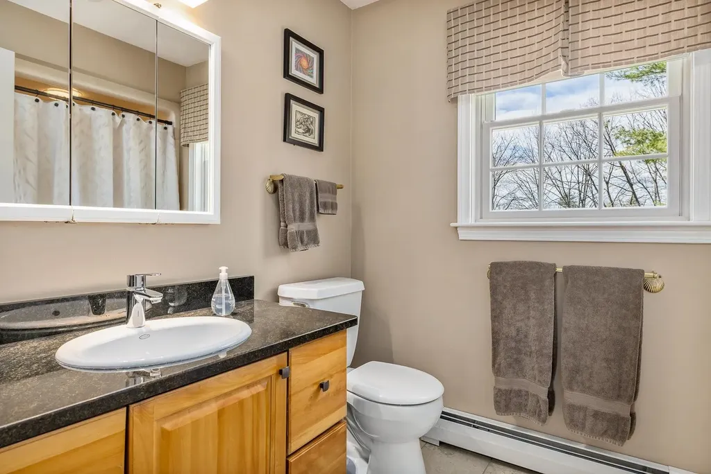 9 Gerrys Lane Dover NH 03820