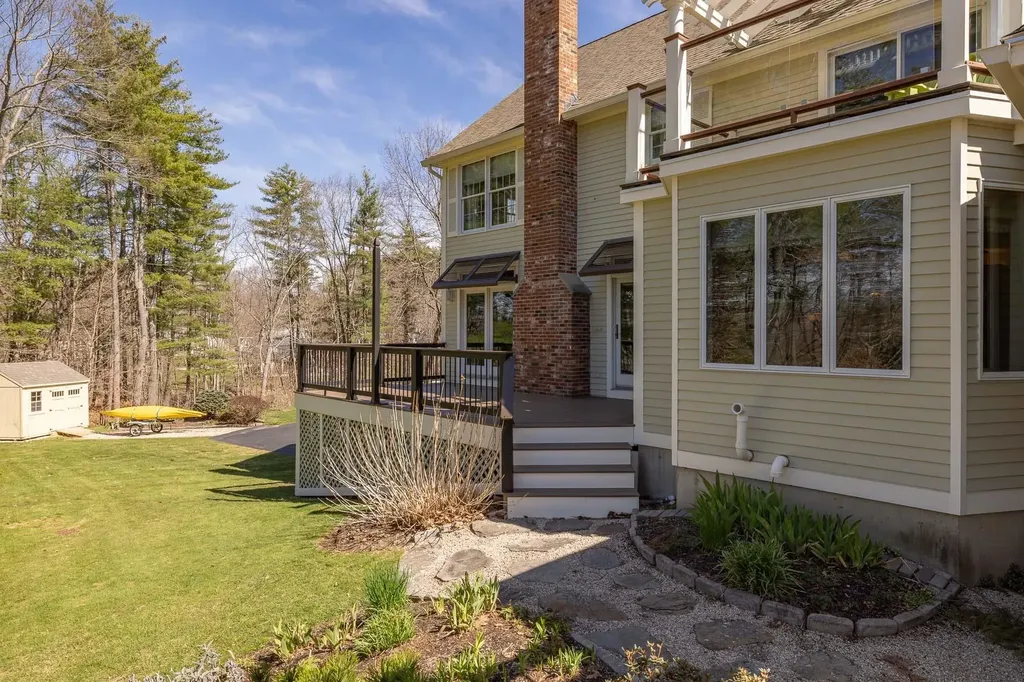 9 Gerrys Lane Dover NH 03820