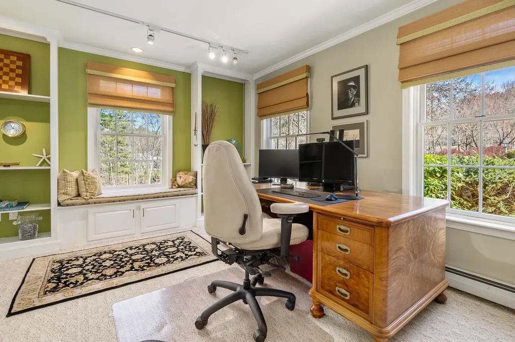 9 Gerrys Lane Dover NH 03820