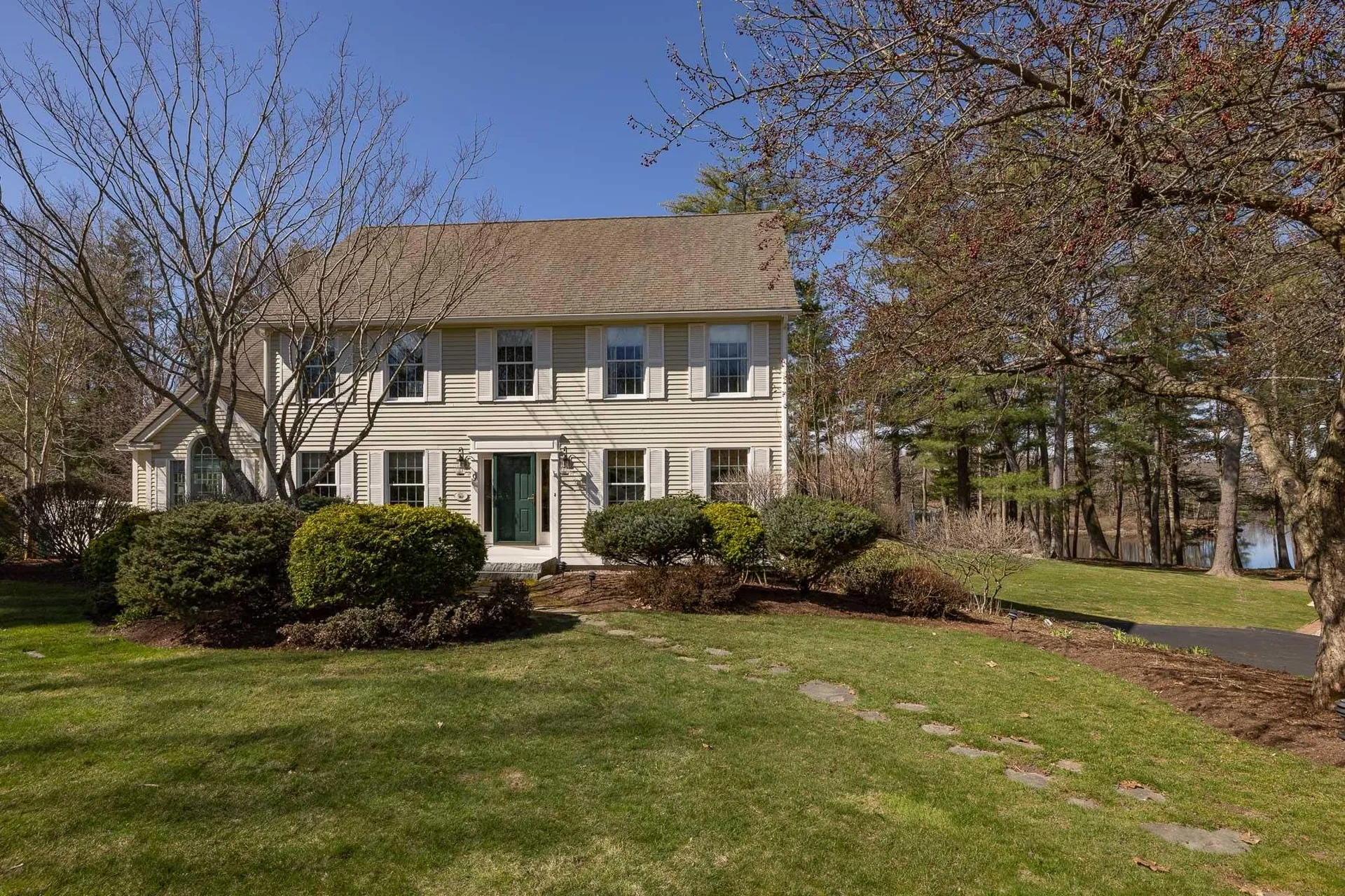 9 Gerrys Lane Dover NH 03820