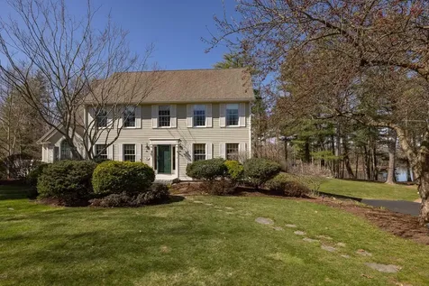 9 Gerrys Lane Dover NH 03820
