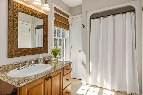 9 Gerrys Lane Dover NH 03820