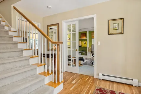 9 Gerrys Lane Dover NH 03820