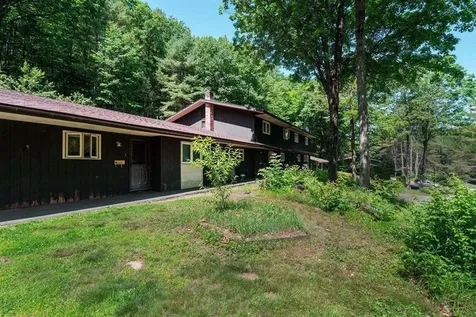 59 Brookside Drive Brattleboro VT 05301