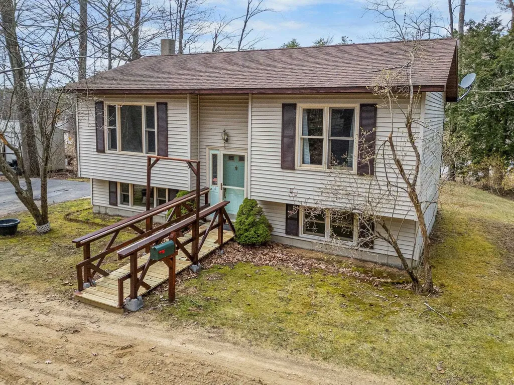 10 Ripple Road Barnstead NH 03225