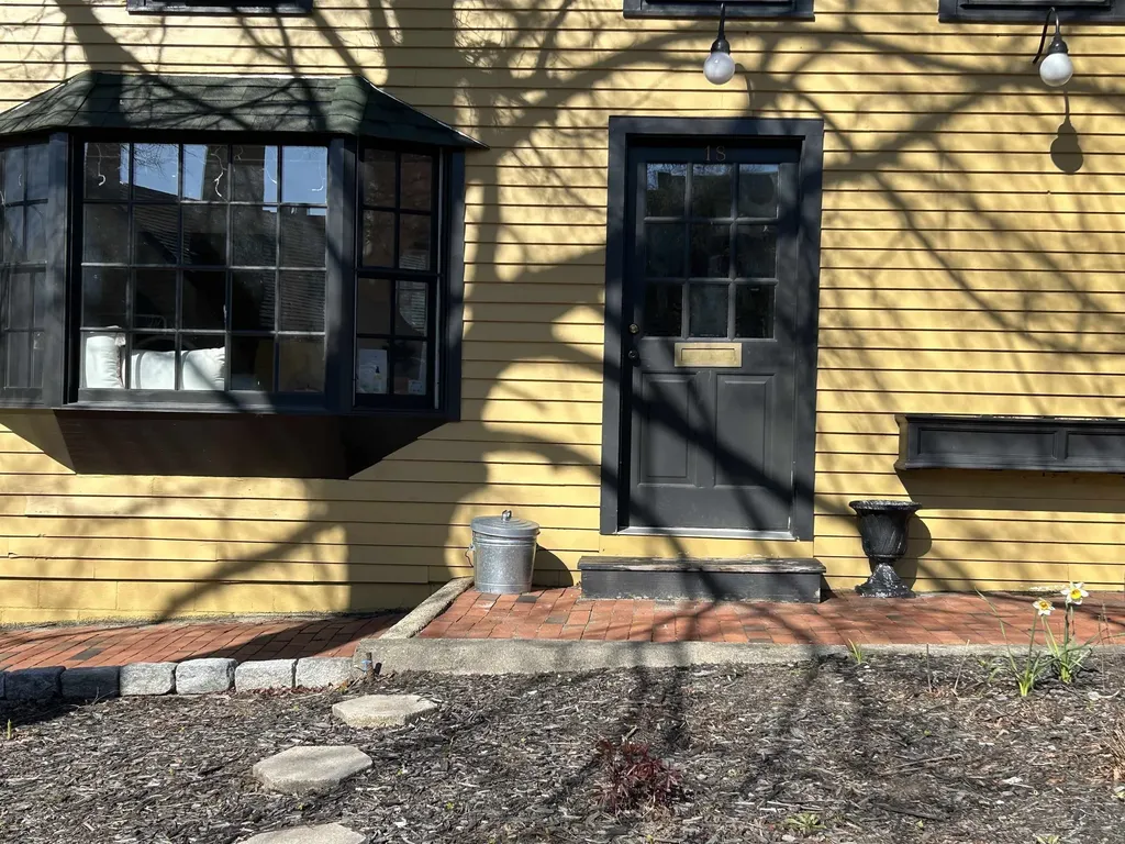 4992333 | Exeter NH Real Estate | 18 String Bridge Exeter