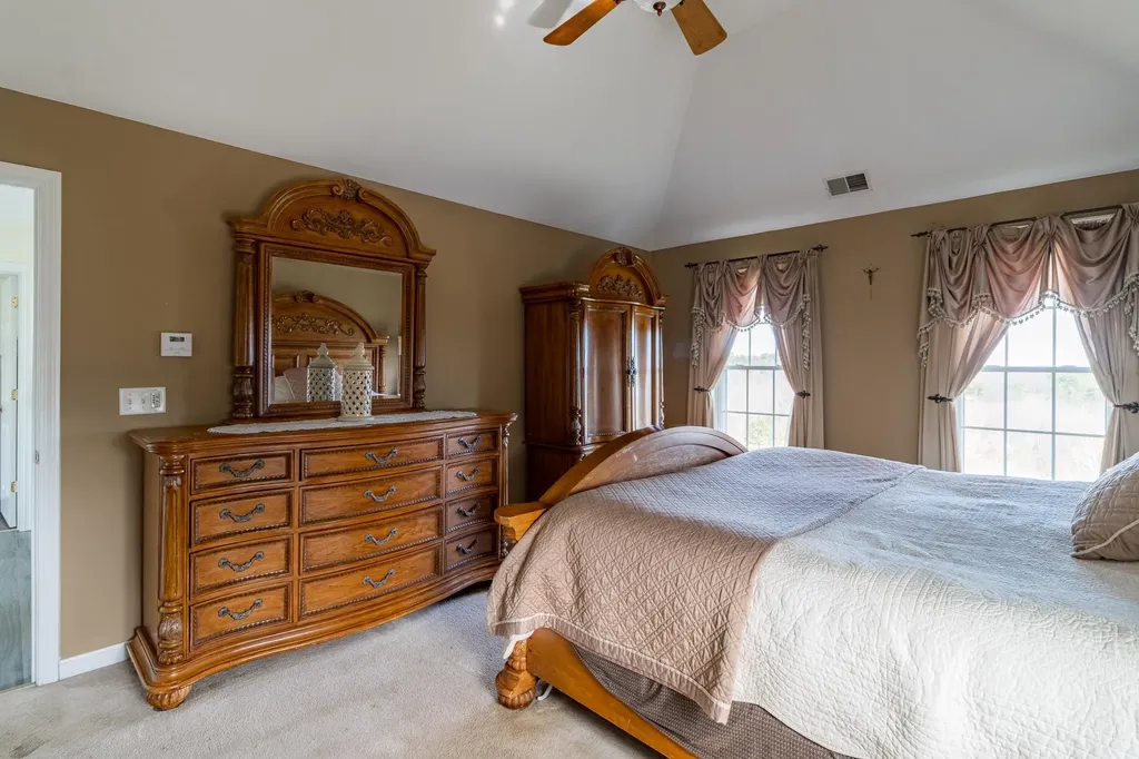 37 Longview Circle Pelham NH 03076