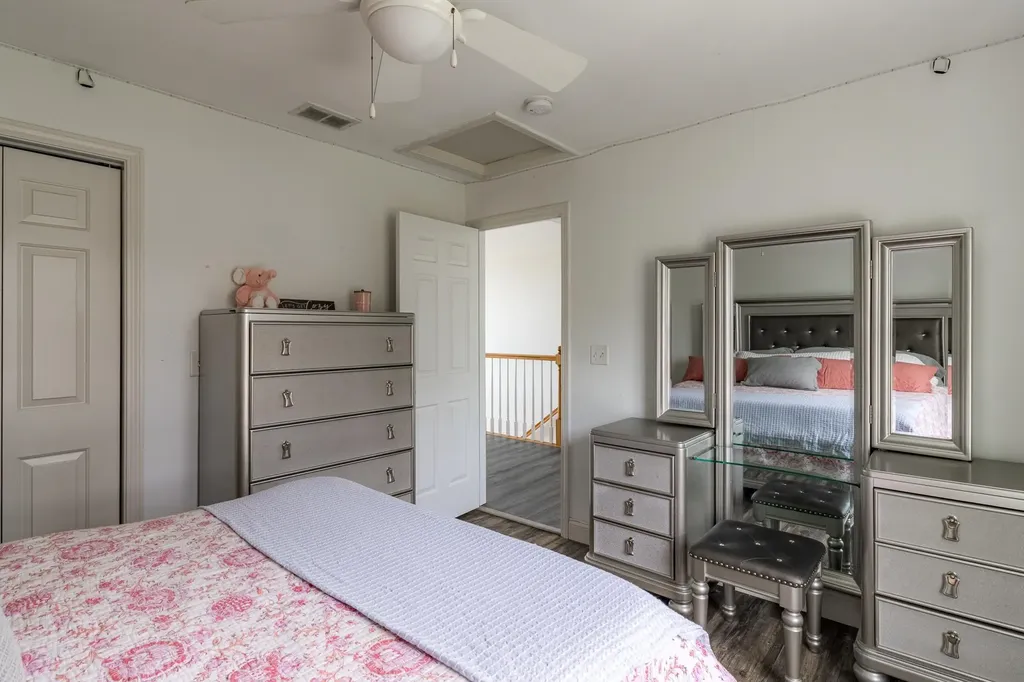 37 Longview Circle Pelham NH 03076