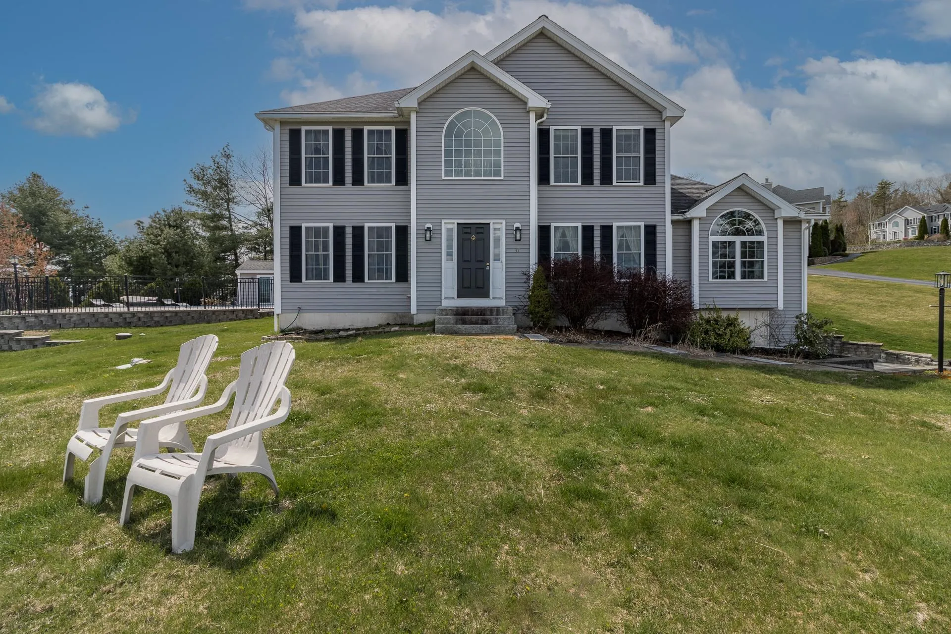 37 Longview Circle Pelham NH 03076