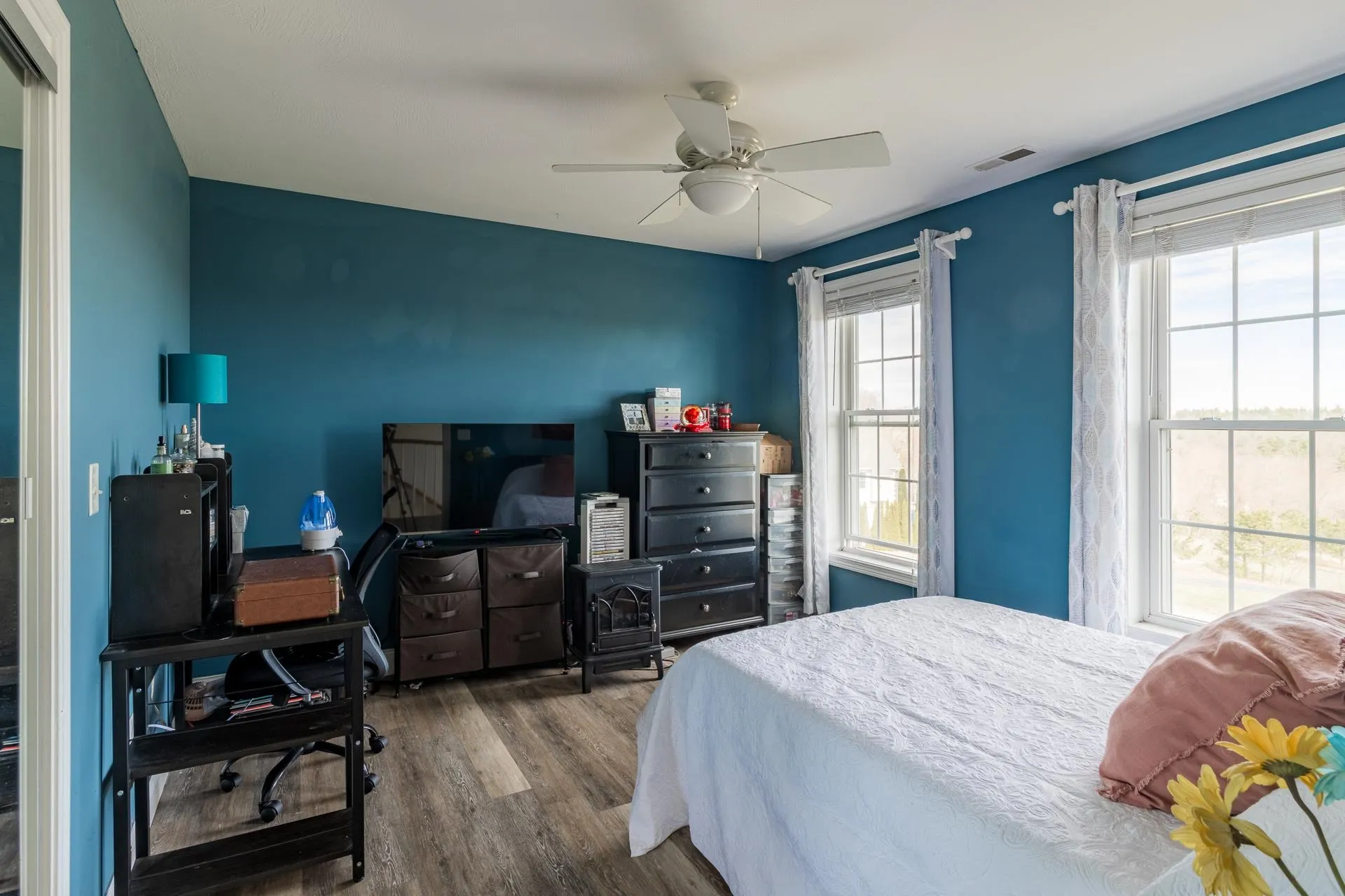 37 Longview Circle Pelham NH 03076