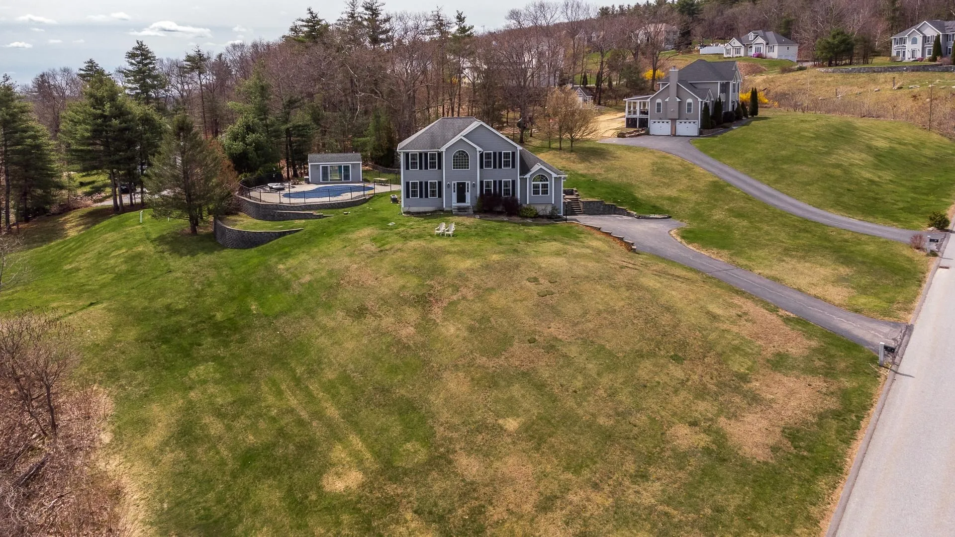 37 Longview Circle Pelham NH 03076