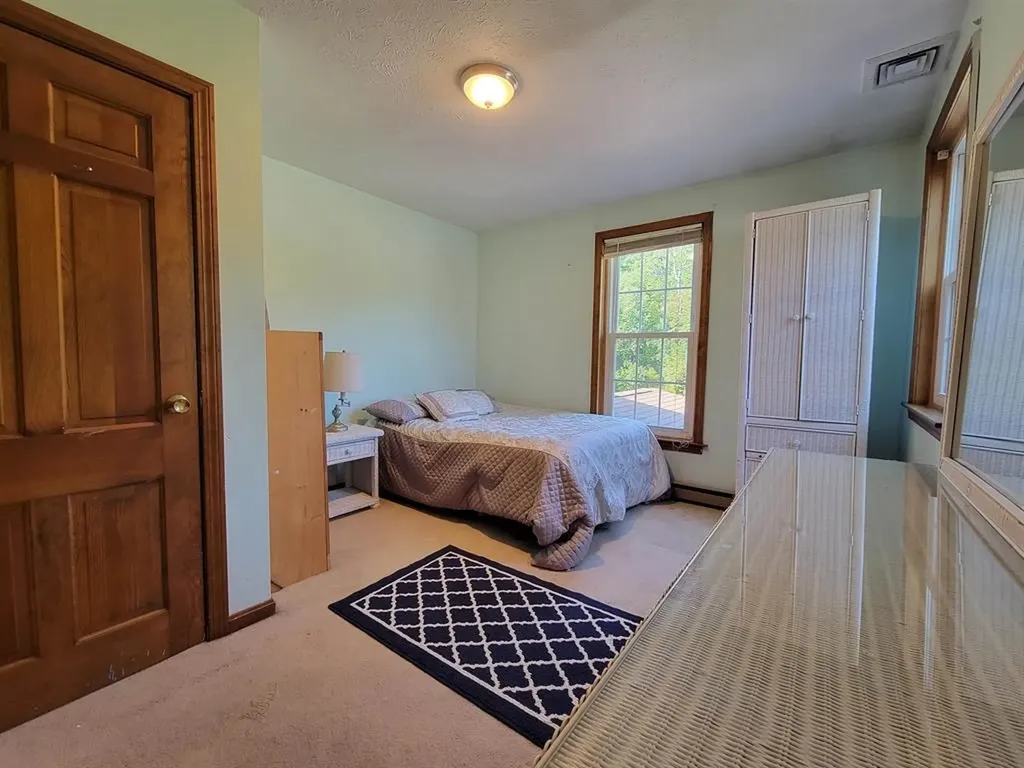 84 Giles Road East Kingston NH 03827