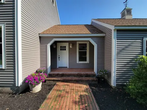 84 Giles Road East Kingston NH 03827
