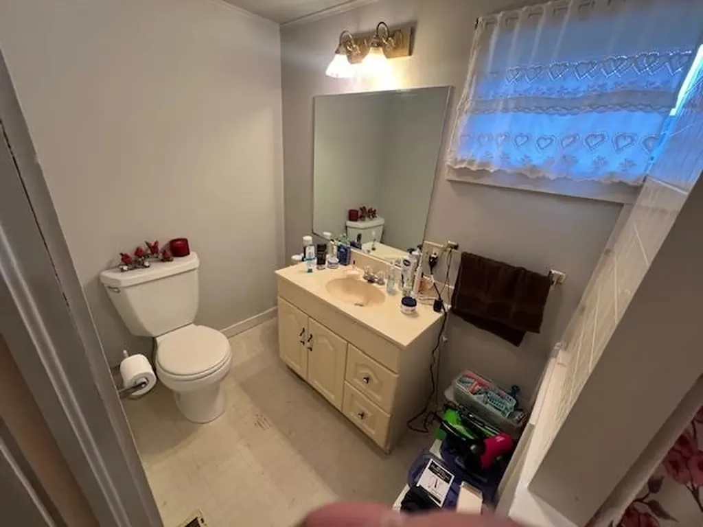 76 Elm Street Hardwick VT 05843