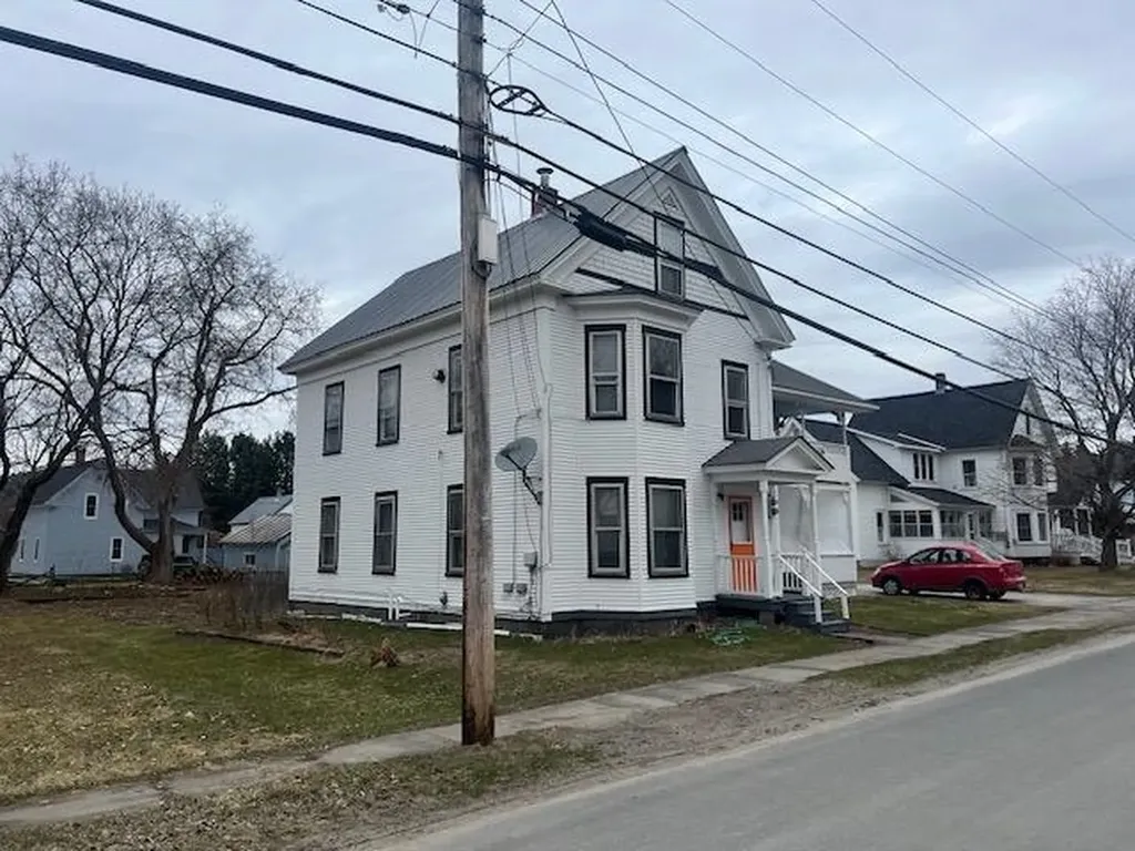 76 Elm Street Hardwick VT 05843