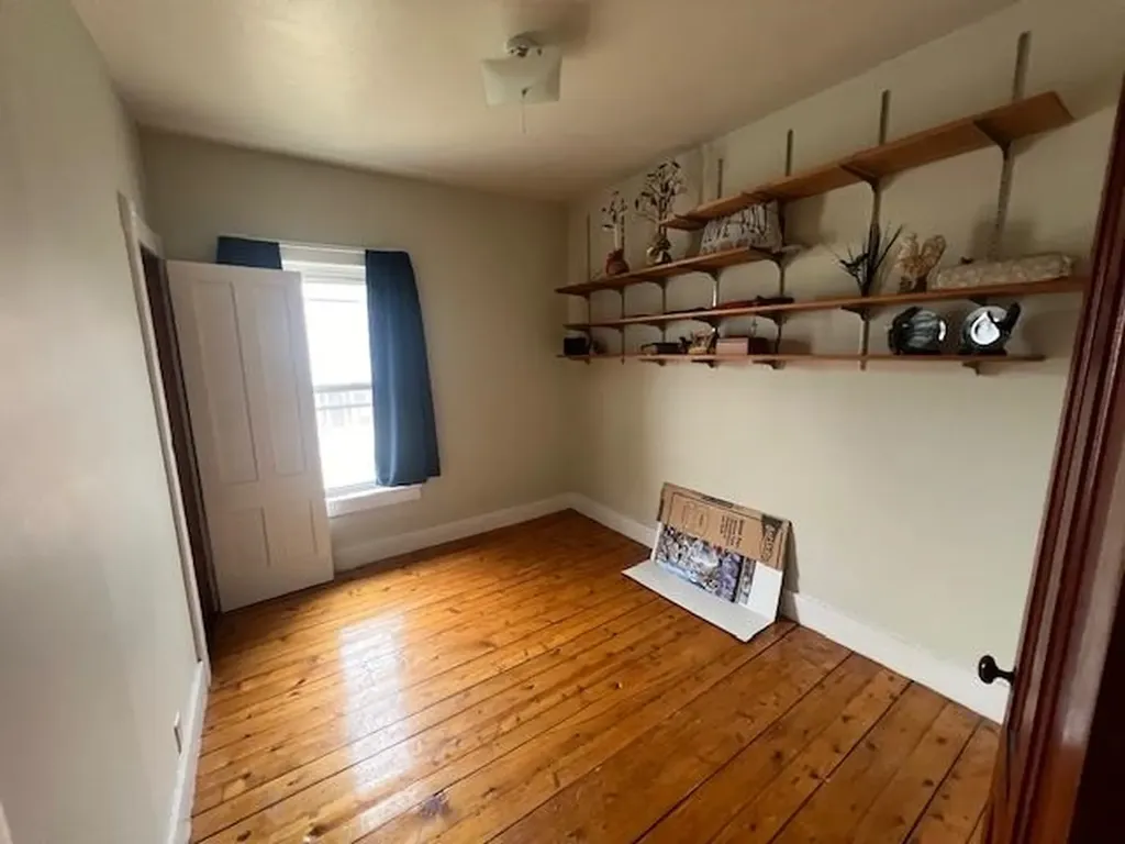 76 Elm Street Hardwick VT 05843