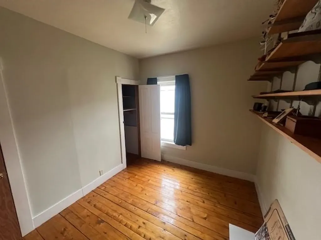 76 Elm Street Hardwick VT 05843