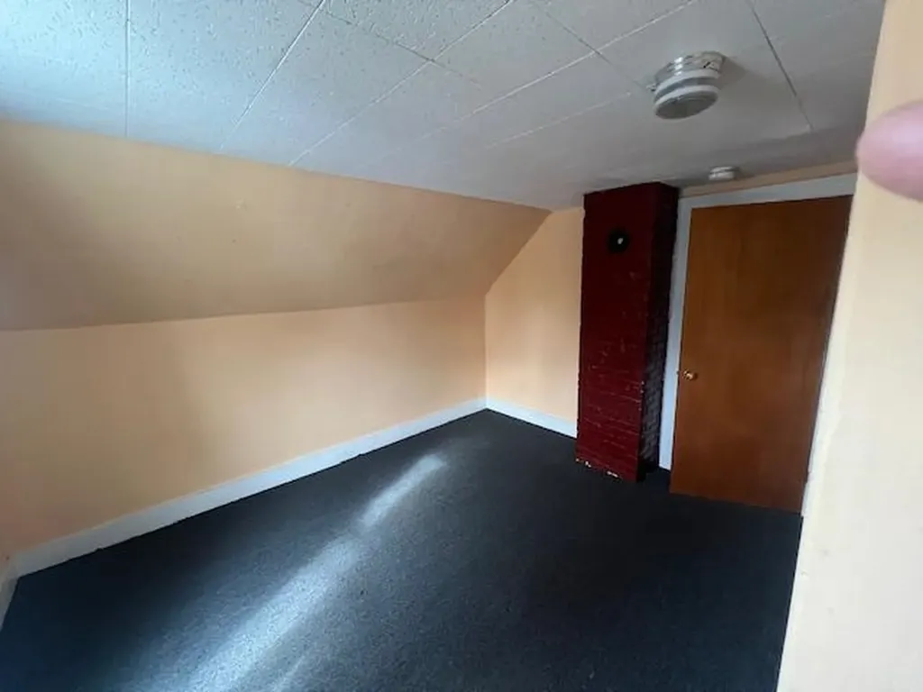 76 Elm Street Hardwick VT 05843