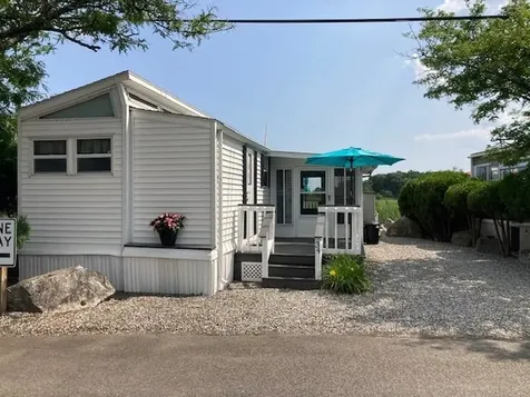 308 Route 286 Seabrook NH 03874