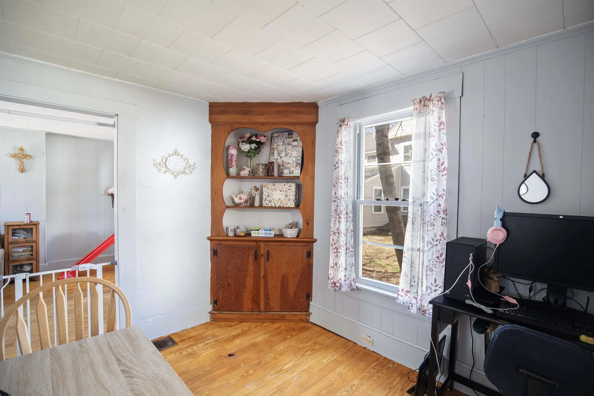 28 Butler Street Hillsborough NH 03244