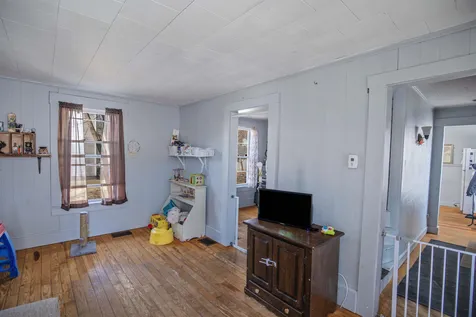 28 Butler Street Hillsborough NH 03244