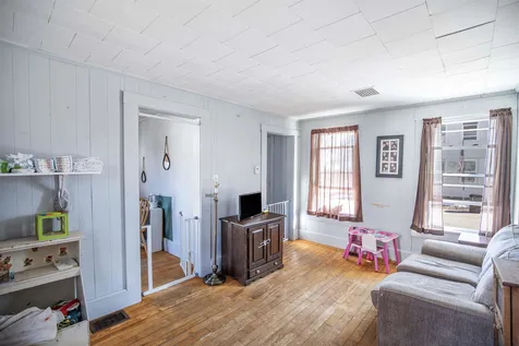 28 Butler Street Hillsborough NH 03244
