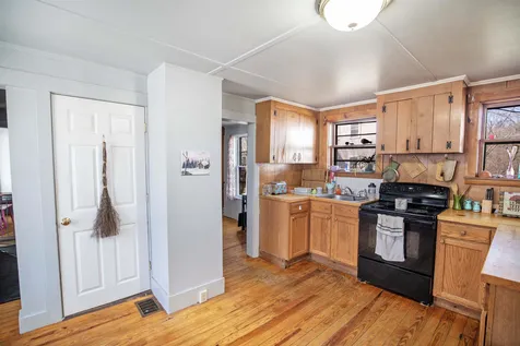28 Butler Street Hillsborough NH 03244