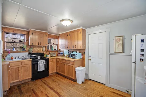 28 Butler Street Hillsborough NH 03244