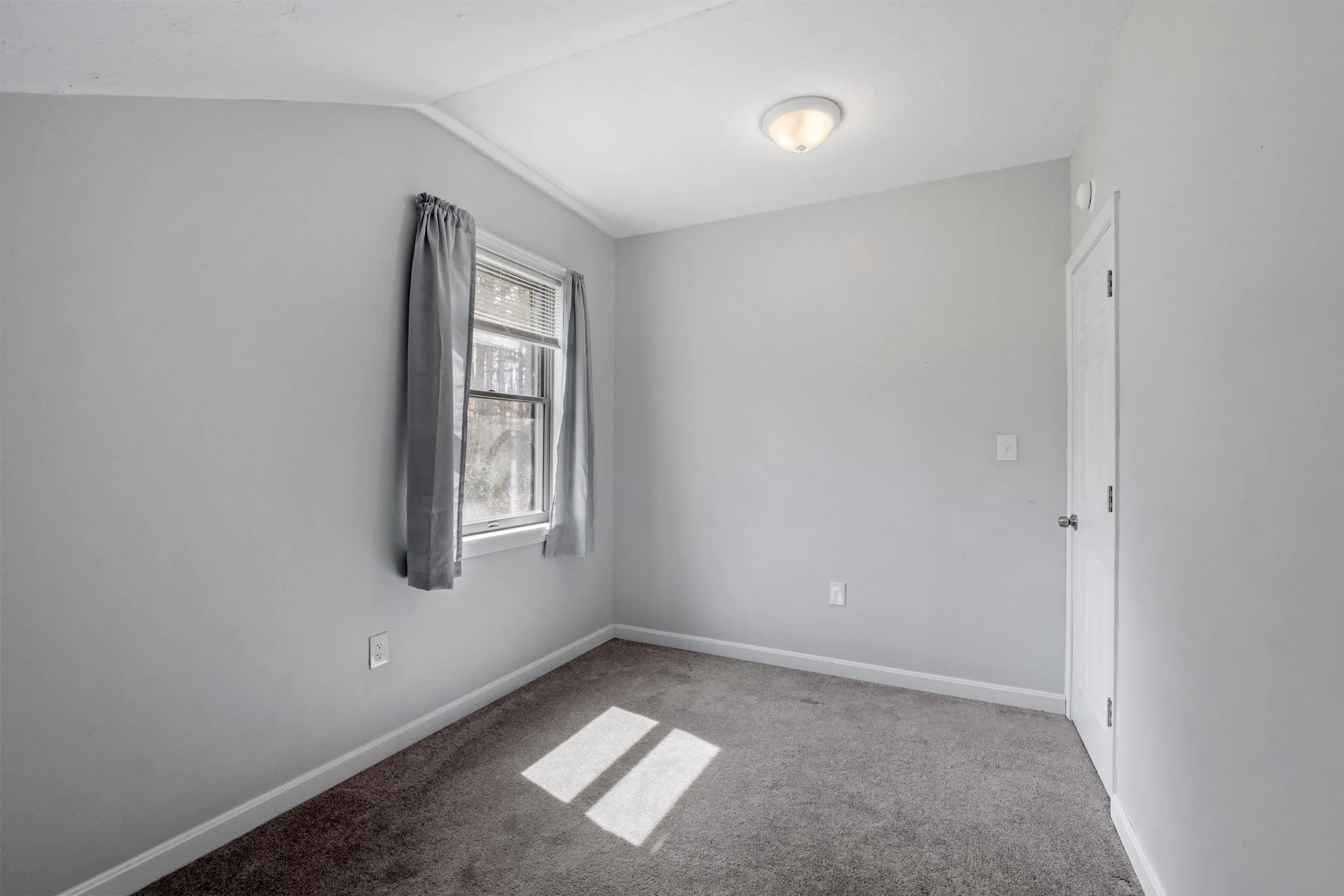 22 High Street Belmont NH 03220