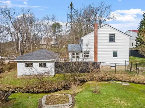 22 High Street Belmont NH 03220