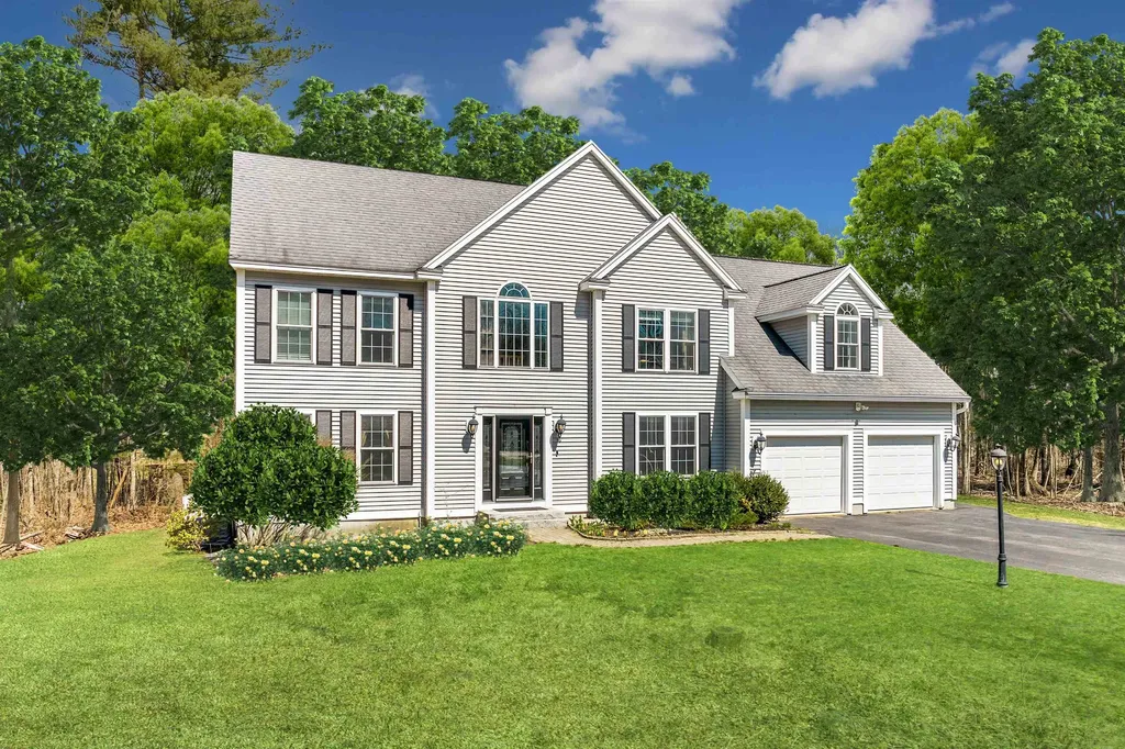 4992115 Dover NH Real Estate 36 Cordeiro Drive Dover