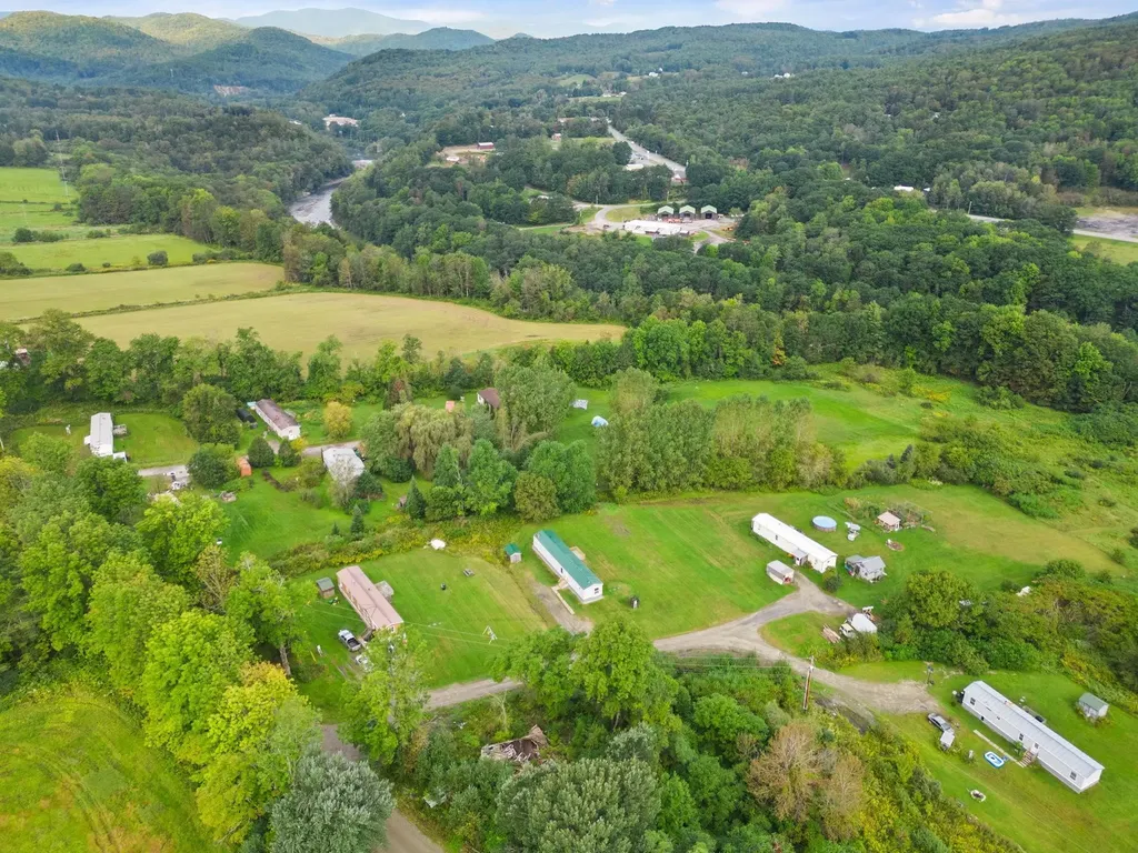 25 Thetford Lane Royalton VT 05032