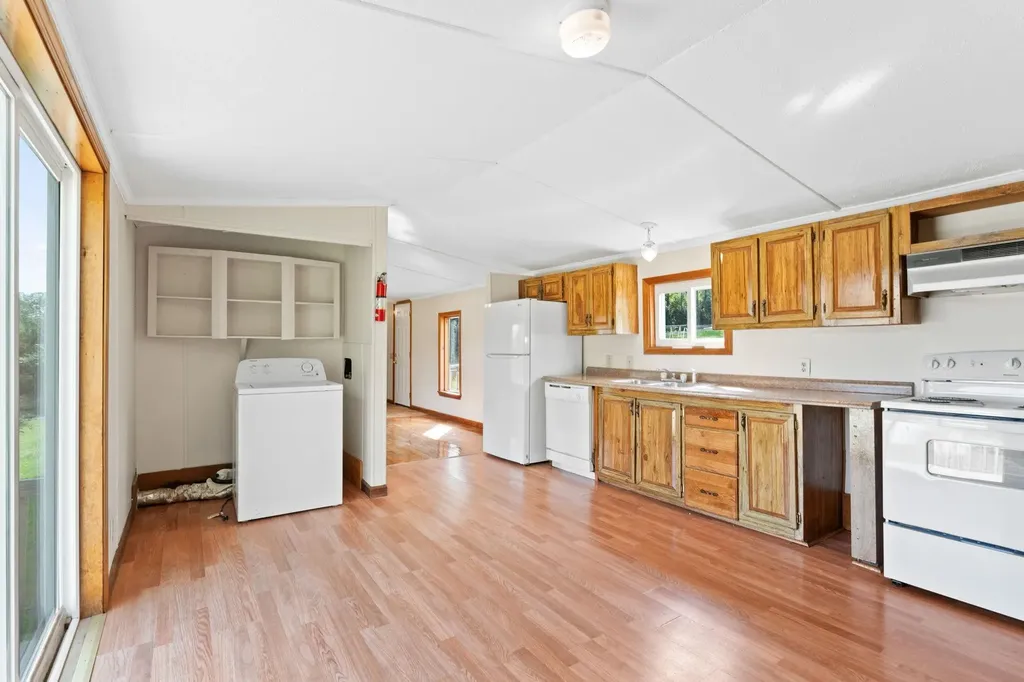 25 Thetford Lane Royalton VT 05032