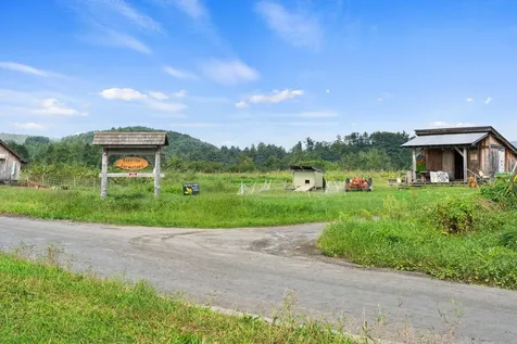25 Thetford Lane Royalton VT 05032