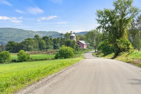 25 Thetford Lane Royalton VT 05032